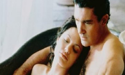 فيديو فضيحة انجلينا جولي الاباحي كامل يعود للواجهة من جديد